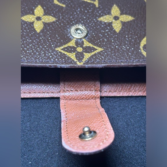 Authentic Louis Vuitton Agenda Cover PM size - Picture 9 of 10